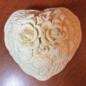 Albert Price Bisque Porcelain Heart Trinket Box • Sculpted Rose Jewelry Holder